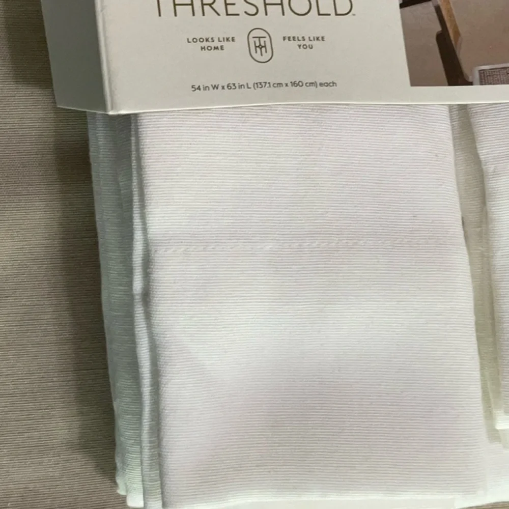 Threshold light filtering